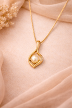 Lustre Pearl Pendant