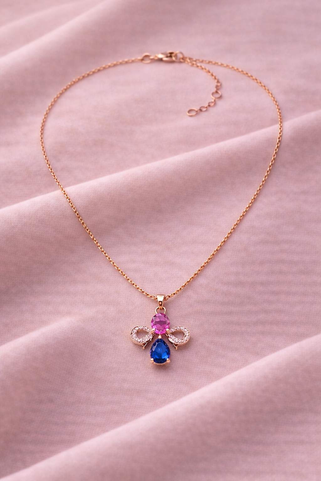 Lady Love Pendant