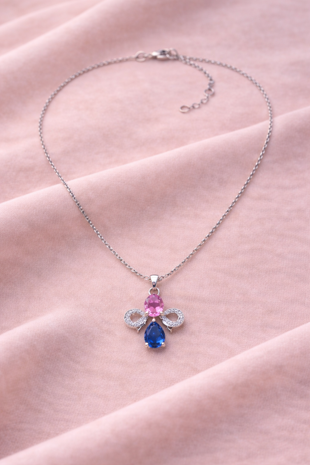 Lady Love Pendant