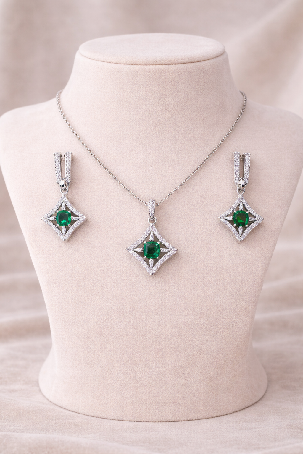 Green Pendant Set