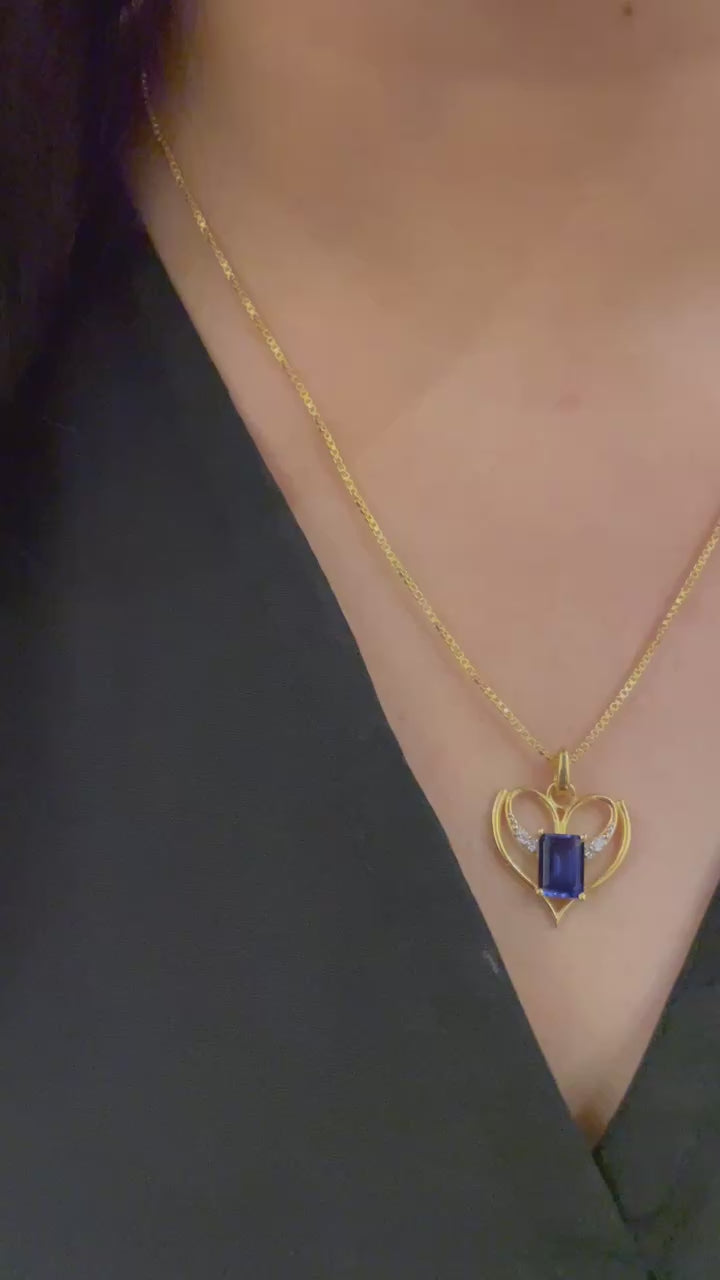 Sweetheart Pendant